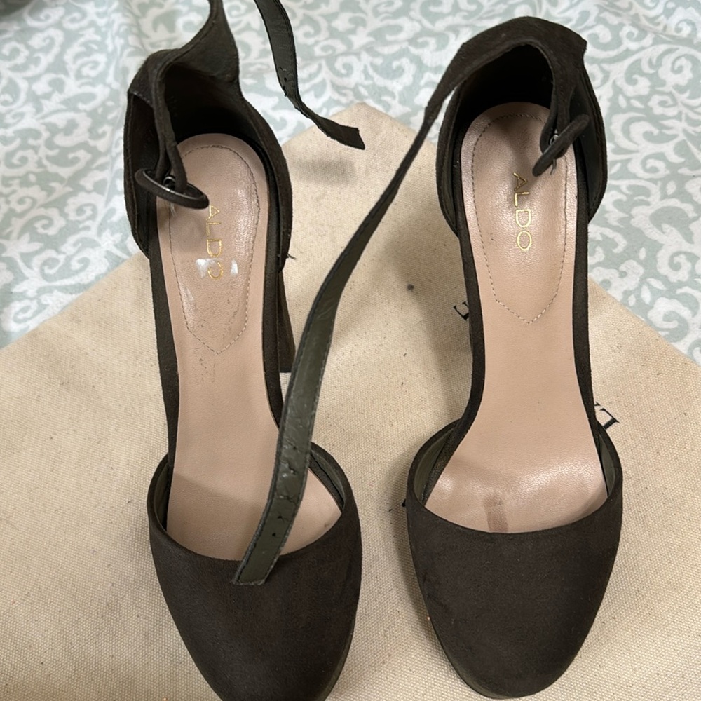 Aldo 6.5 used